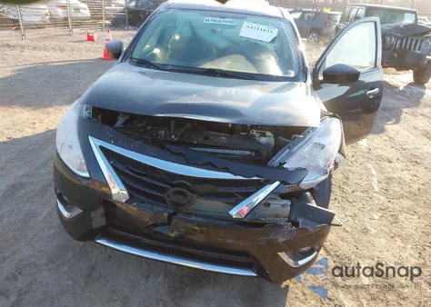 2015 Nissan Versa 1.6 Sv z USA, uszkodzony, nr VIN 3N1CN7AP4FL931408